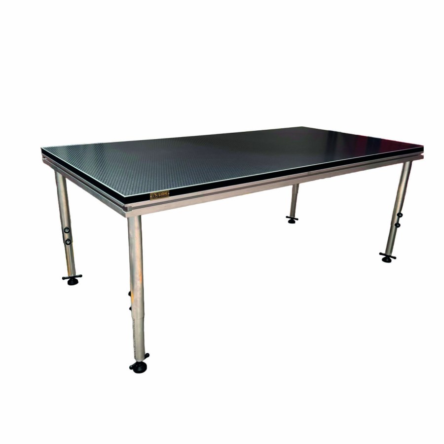 Tarima de escenario 2 × 1 m